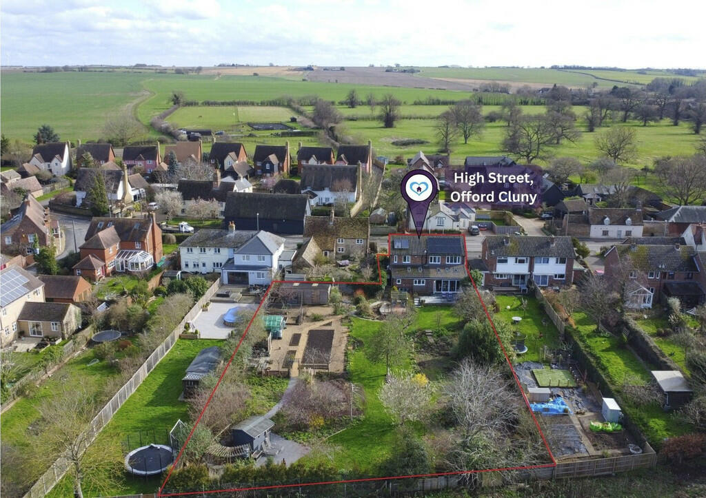 5 bedroom detached house for sale in High Street, Offord Cluny, St