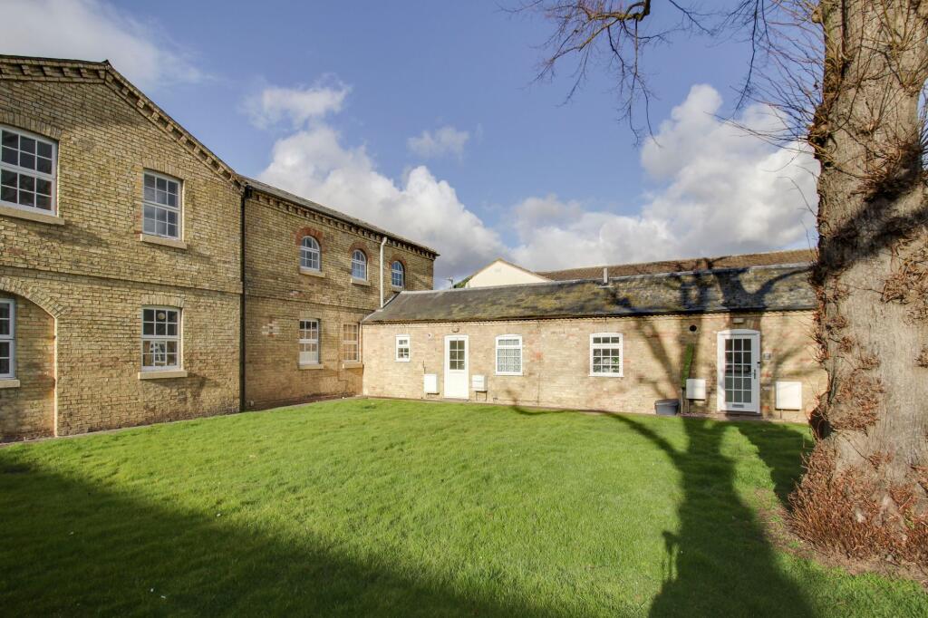Main image of property: St. Neots Road, Eaton Ford, PE19