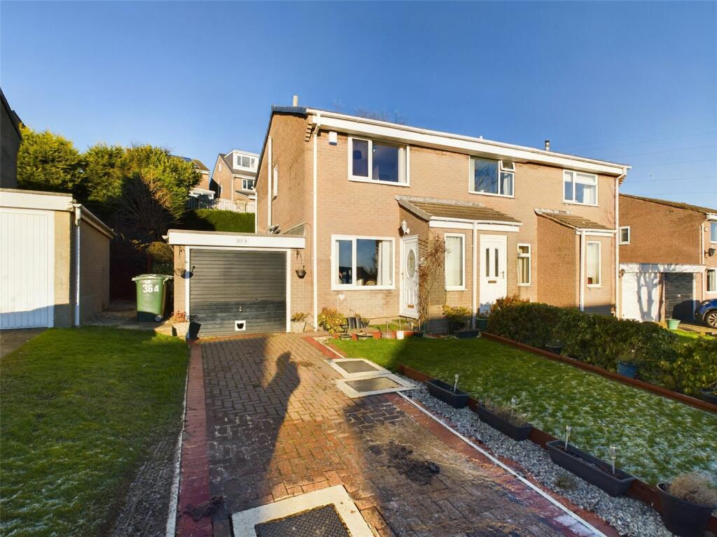 2 bedroom end of terrace house for sale in Thorndale Rise, Bradford, West Yorkshire, BD2