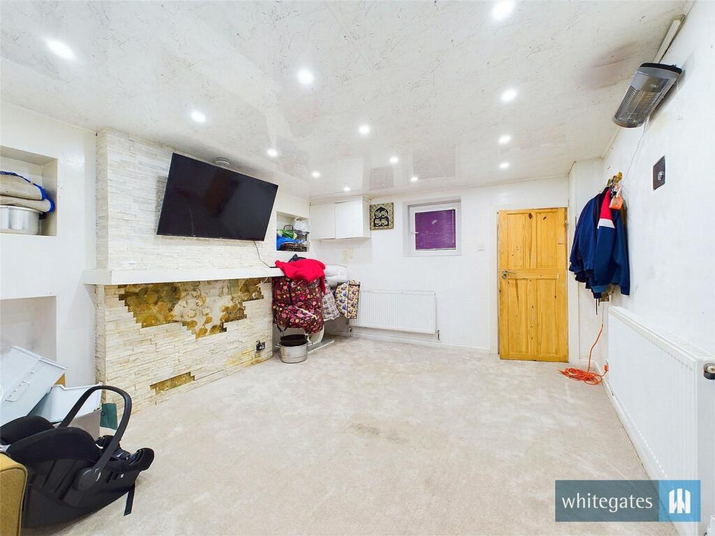 Additional property image - Kingswood Street, Bradford, West Yorkshire, BD7