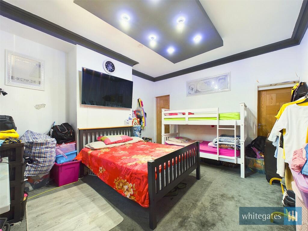 Additional property image - Cross Lane, Bradford, West Yorkshire, BD7
