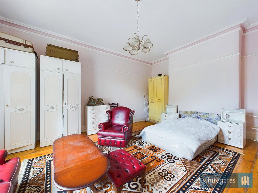 Additional property image - Apsley Villas, Apsley Crescent, Bradford, West Yorkshire, BD8