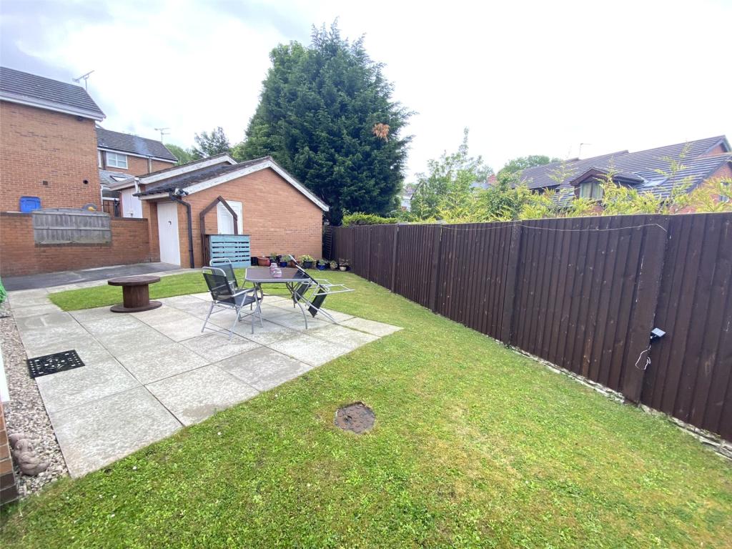 4 bedroom detached house for sale in Furnace Close, Brymbo, Wrexham, LL11