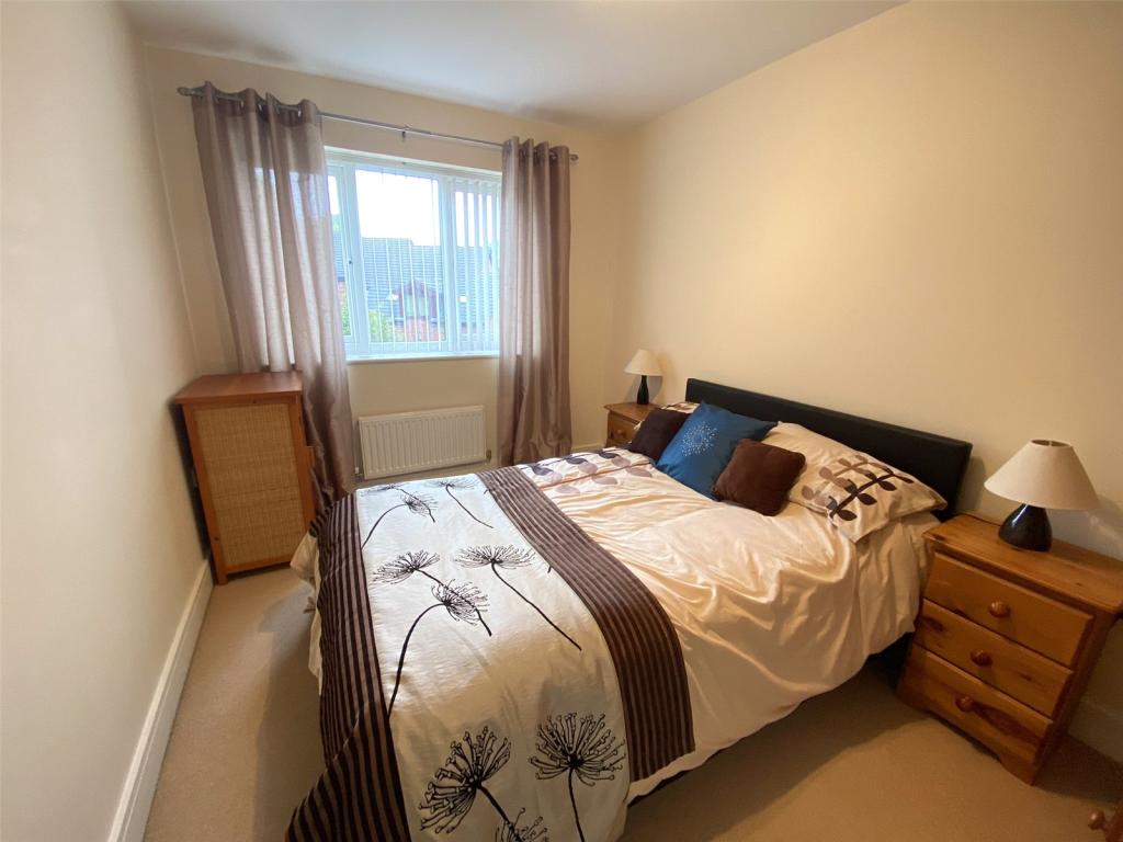 4 bedroom detached house for sale in Furnace Close, Brymbo, Wrexham, LL11