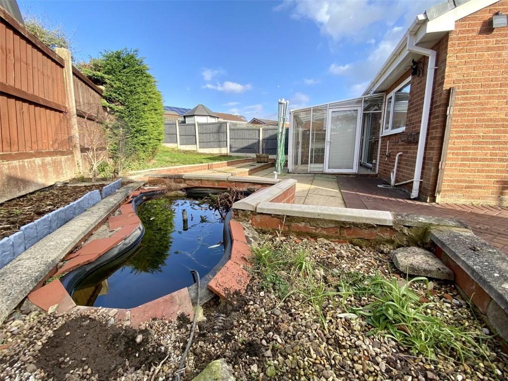 2 bedroom bungalow for sale in Willow Drive, Llay, Wrexham, LL12