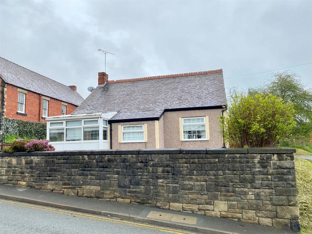 2 bedroom bungalow for sale in Hill Street, Rhosllanerchrugog, Wrexham