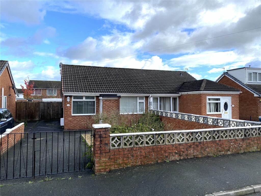 2 bedroom bungalow for sale in Bentley Avenue, Gwersyllt, Wrexham, LL11