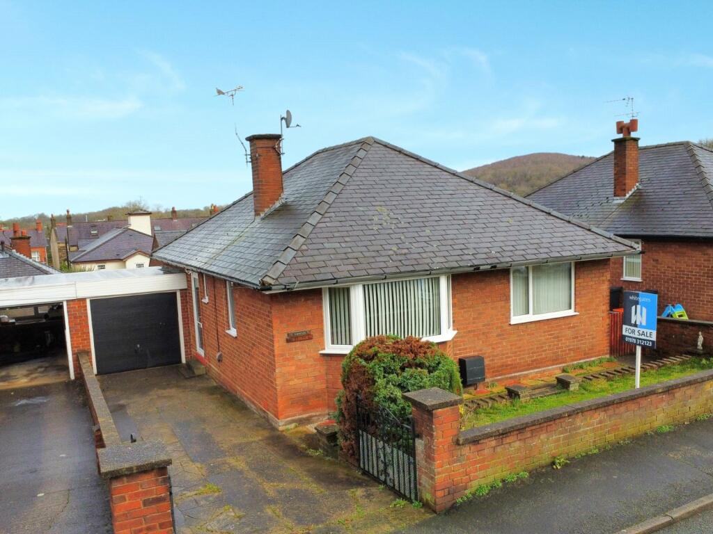 2 bedroom bungalow for sale in Ty Cerrig, Caergwrle, Wrexham, LL12