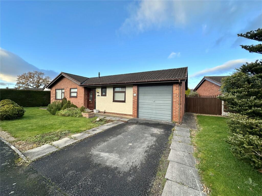 3 bedroom bungalow for sale in Abbey Gardens, BangoronDee, Wrexham, LL13
