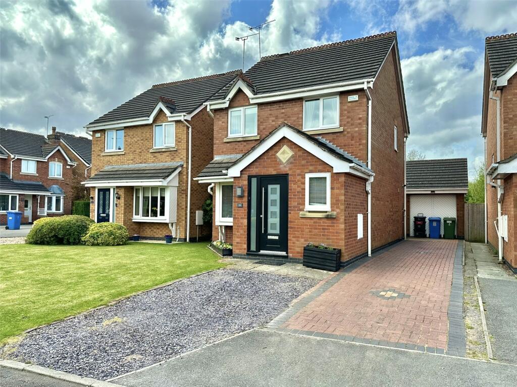 3 bedroom detached house for sale in Chatsworth Gardens, Pandy, Wrexham