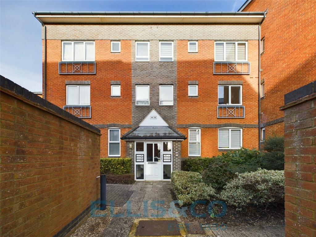 3 bedroom apartment for sale in Avebury Avenue, Tonbridge, Kent, TN9