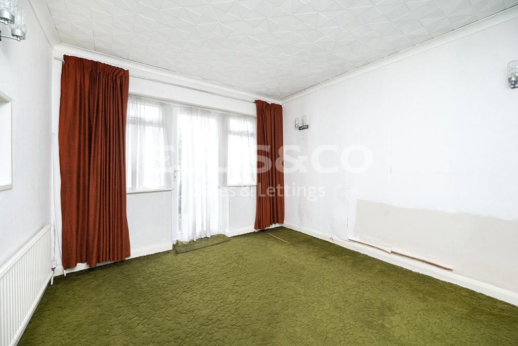 3 bedroom semidetached house for sale in Langland Crescent, Stanmore