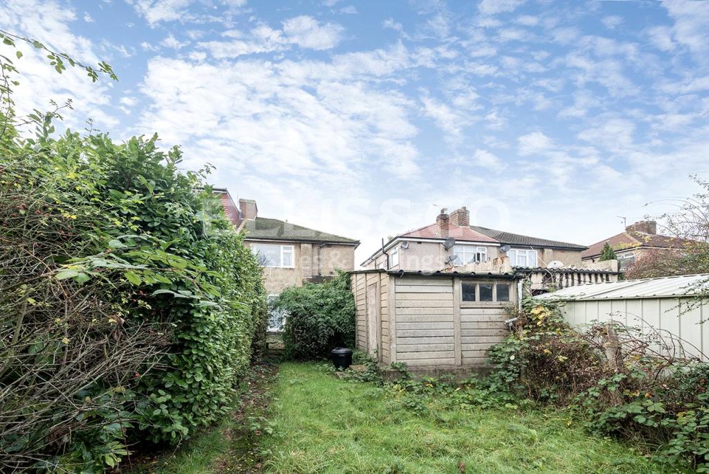 3 bedroom semidetached house for sale in Langland Crescent, Stanmore