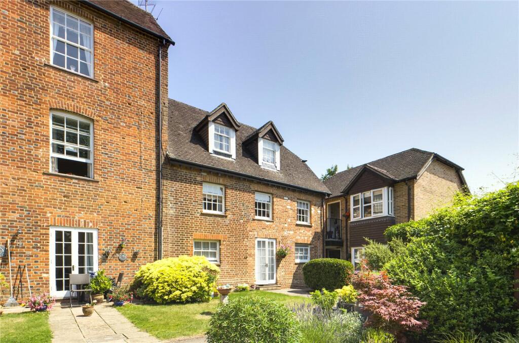 2 bedroom apartment for sale in Burghfield Road, Reading, Berkshire, RG30