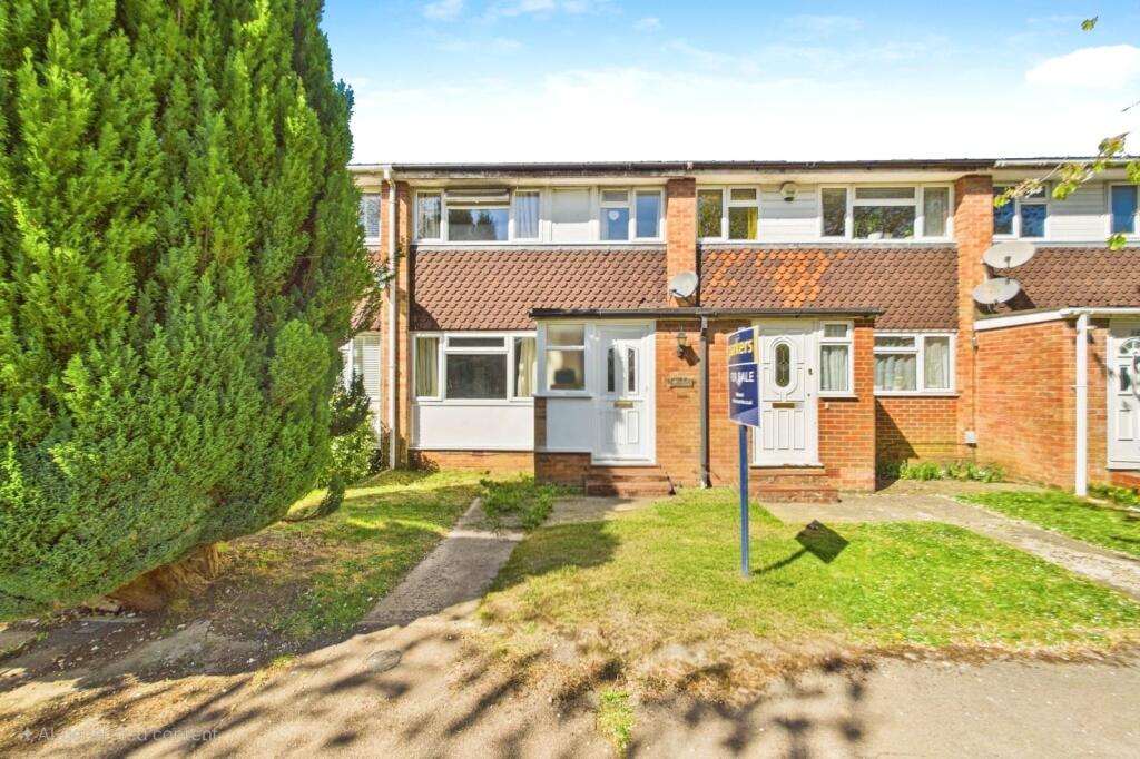 Main image of property: Poole Close, Tilehurst, Reading, Berkshire, RG30