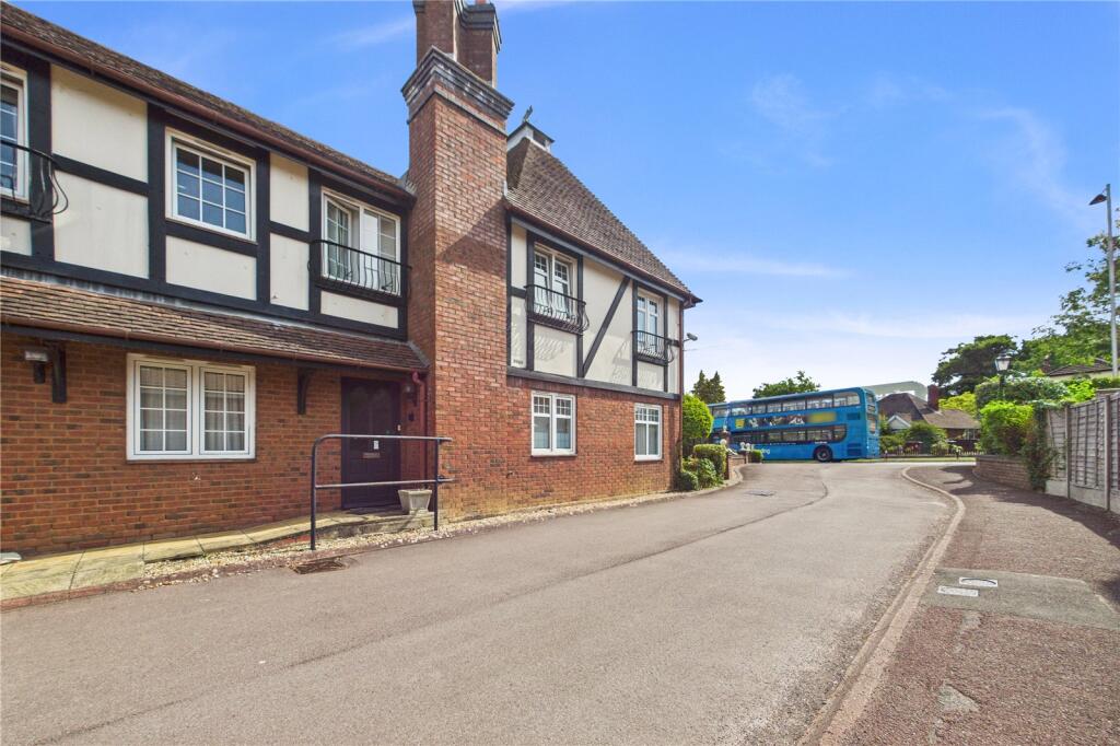 Main image of property: Pegasus Court, Park Lane, Tilehurst, Reading, RG31