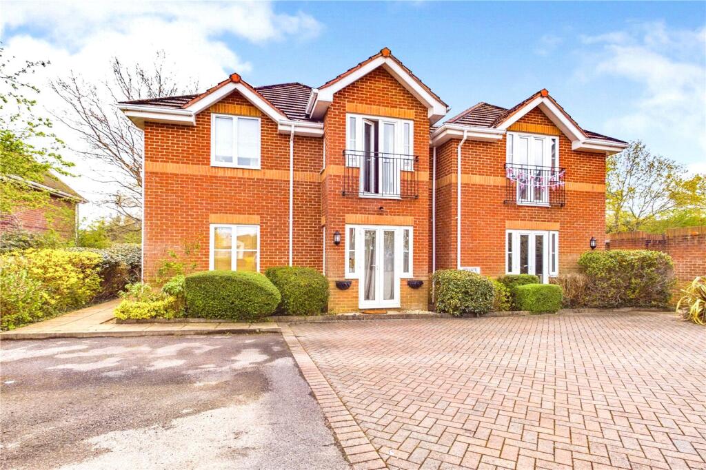 Main image of property: City Road, Tilehurst, Reading, Berkshire, RG31
