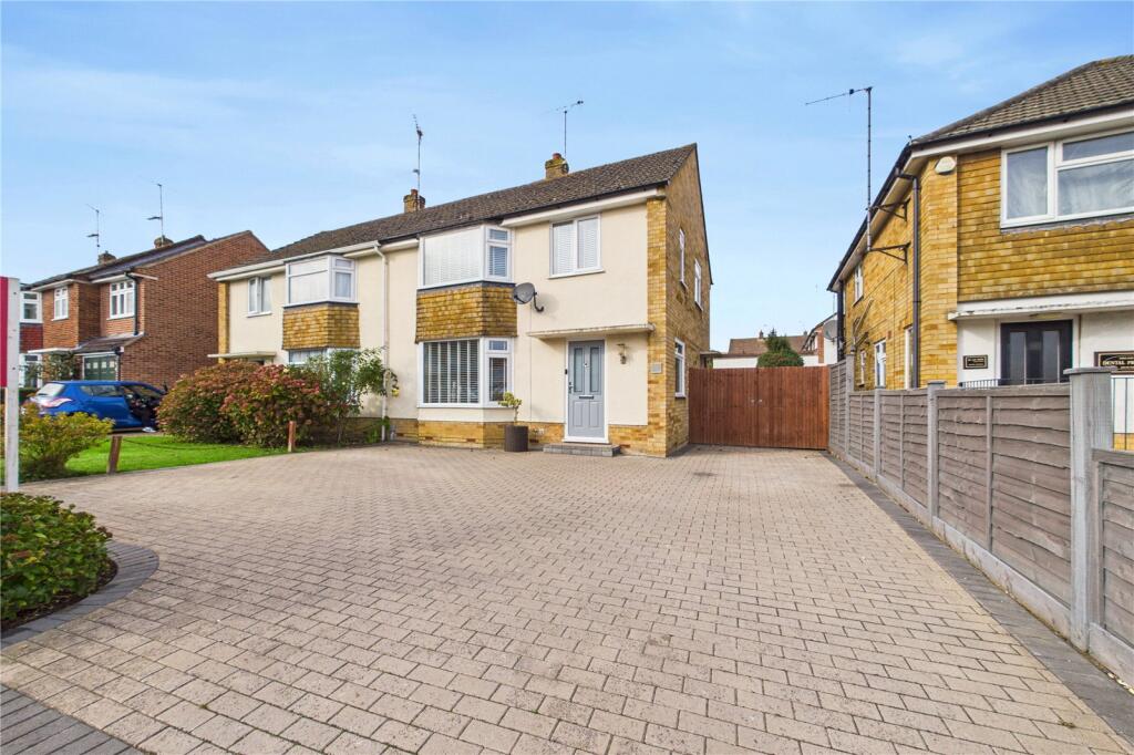 Main image of property: Hildens Drive, Tilehurst, Reading, Berkshire, RG31