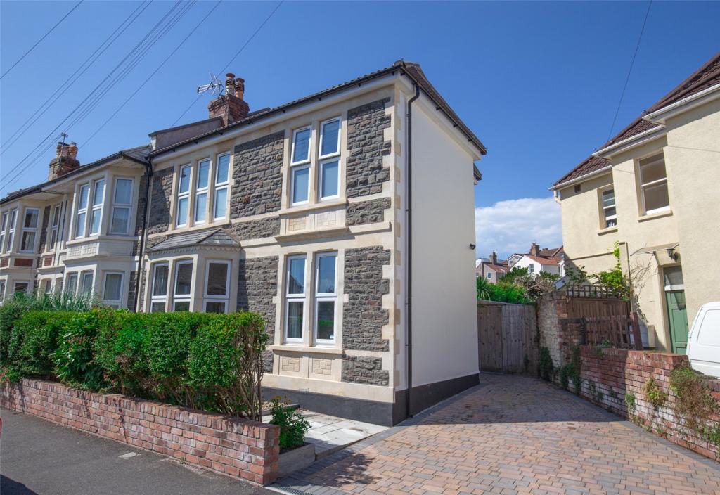 5 bedroom semidetached house for sale in Cairns Road, Bristol, BS6