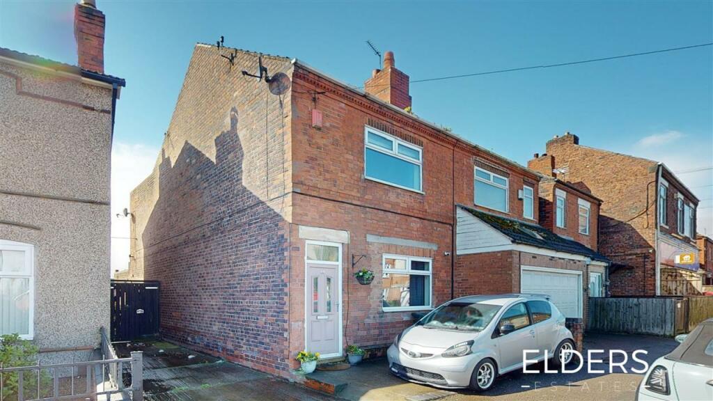 2 bedroom semidetached house for sale in Hallam Fields Road, Ilkeston, DE7