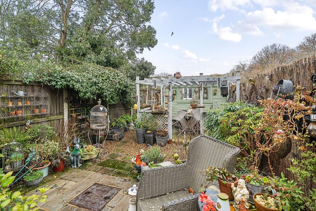 Additional property image - Woodnesborough Road, Sandwich, Kent, CT13