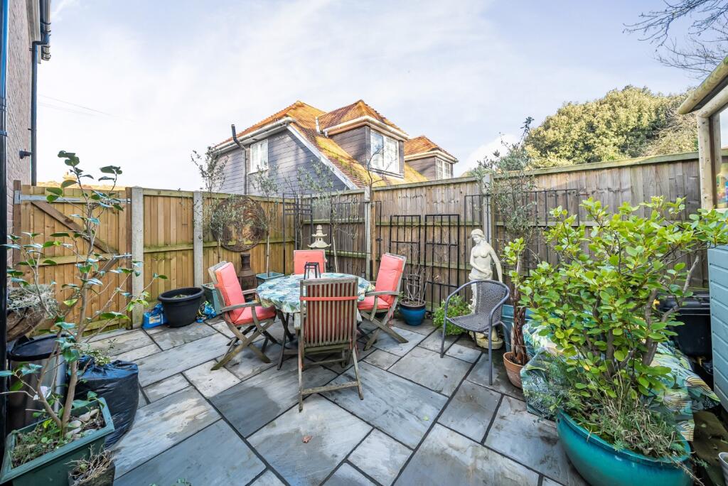 Additional property image - The Street, Woodnesborough, Sandwich, Kent, CT13
