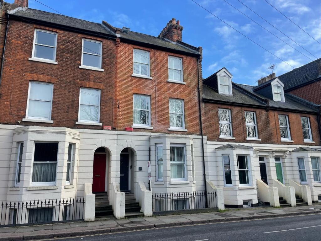 4 bedroom town house for sale in Station Road West, Canterbury, Kent, CT2