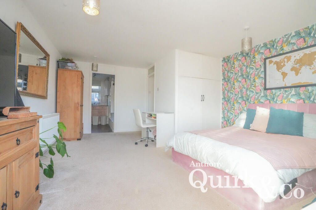 Main image of property: Havengore, Basildon, SS13