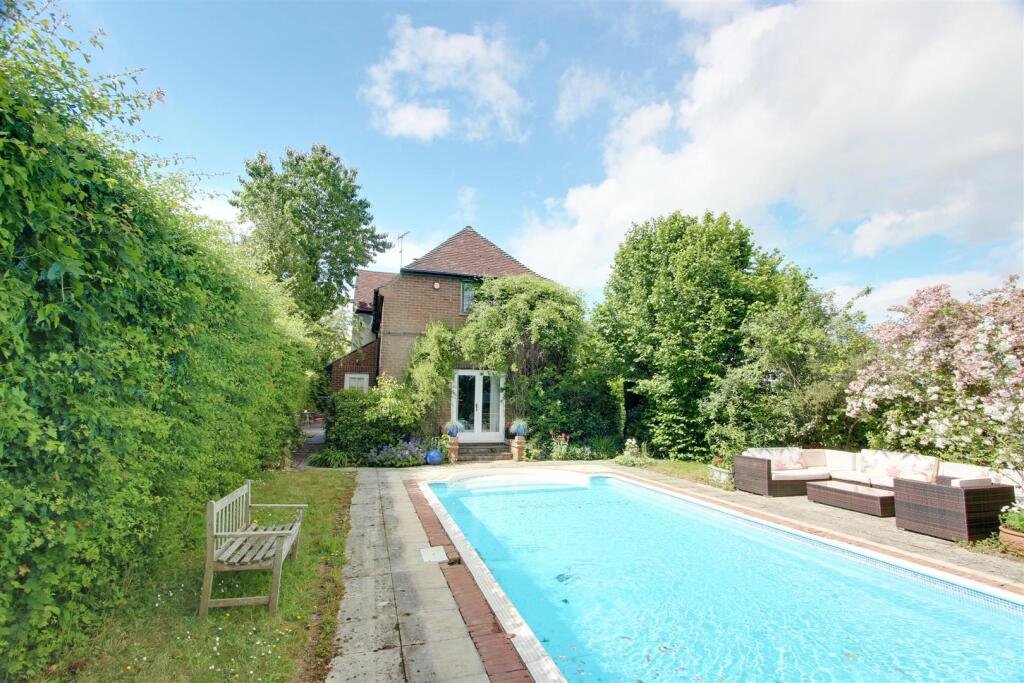 Main image of property: Hemp Lane, Wigginton