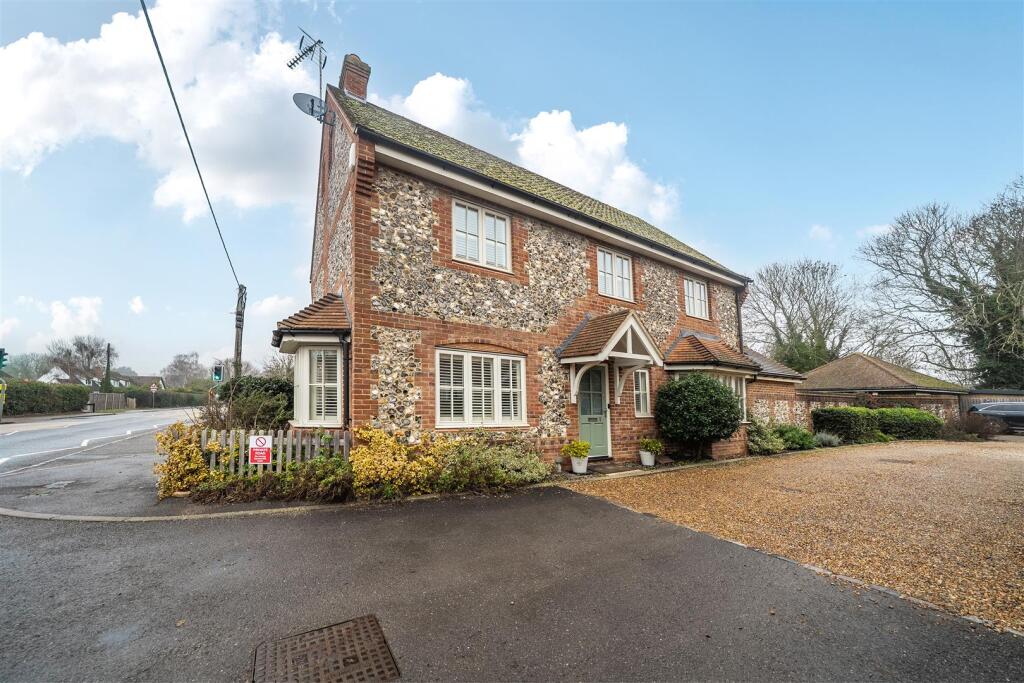 Main image of property: Inkeepers Court, Longwick