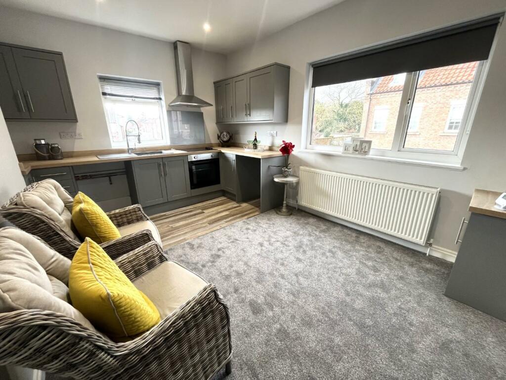 1 bedroom flat for rent in Church Street, Bawtry, Doncaster, DN10
