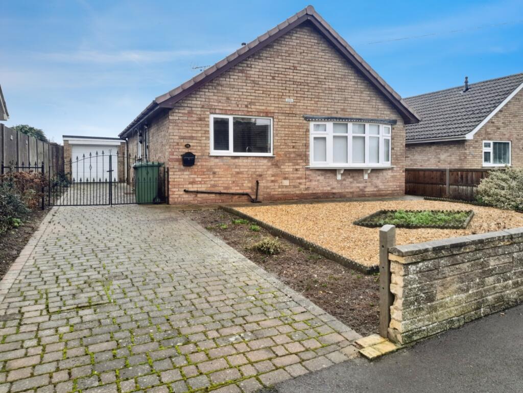 Main image of property: The Paddocks, Beckingham, Doncaster, DN10 4PD