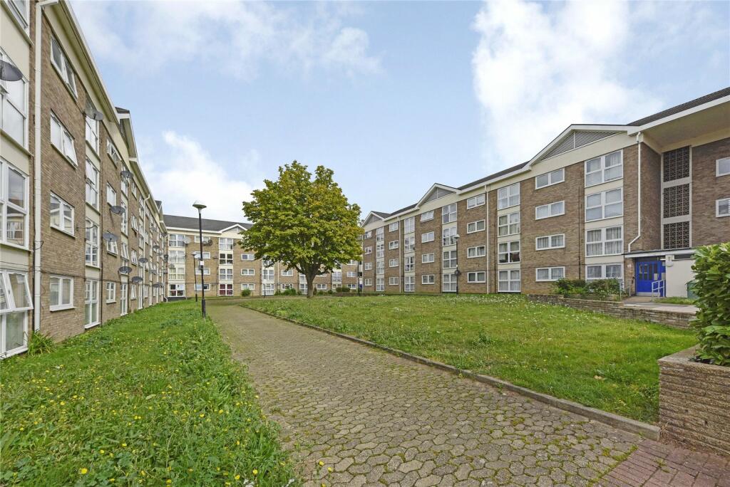 1 bedroom flat for sale in Stocksfield Road, Walthamstow, London, E17