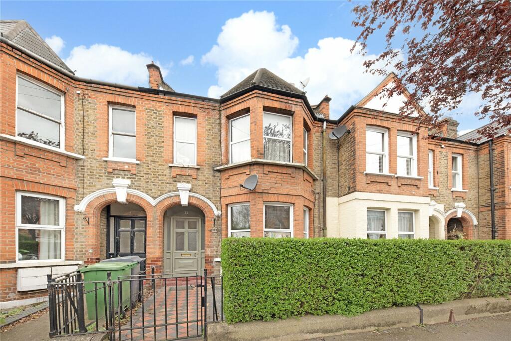 1 bedroom flat for sale in Carr Road, Walthamstow, London, E17