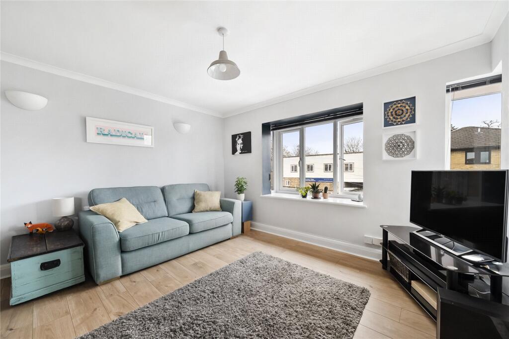 Main image of property: West Avenue, Walthamstow, London, E17