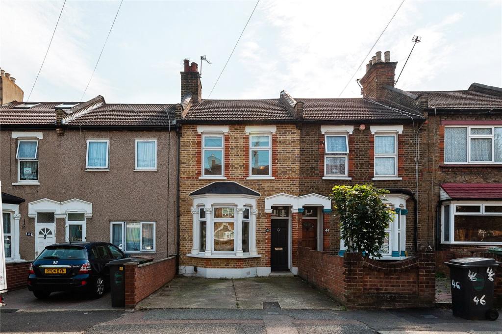 3 bedroom terraced house for sale in Vallentin Road, Walthamstow