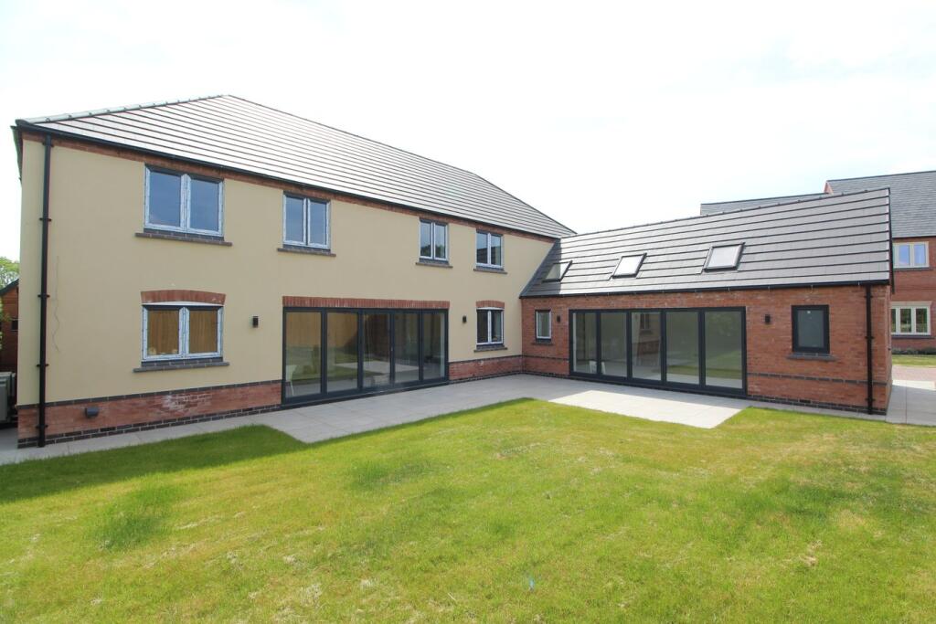 Main image of property: Walnut Close, Bitteswell, LE17