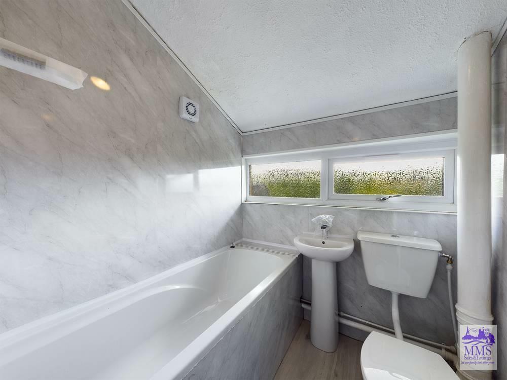 3 bedroom terraced house for sale in Charles Drive, Cuxton, Rochester, ME2