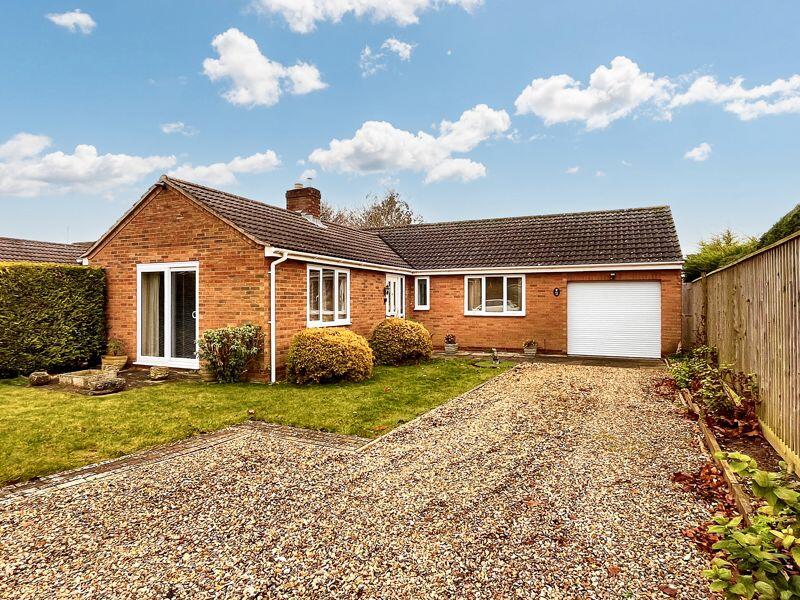 3 bedroom bungalow for sale in Sandpit Drive, Thurston , IP31