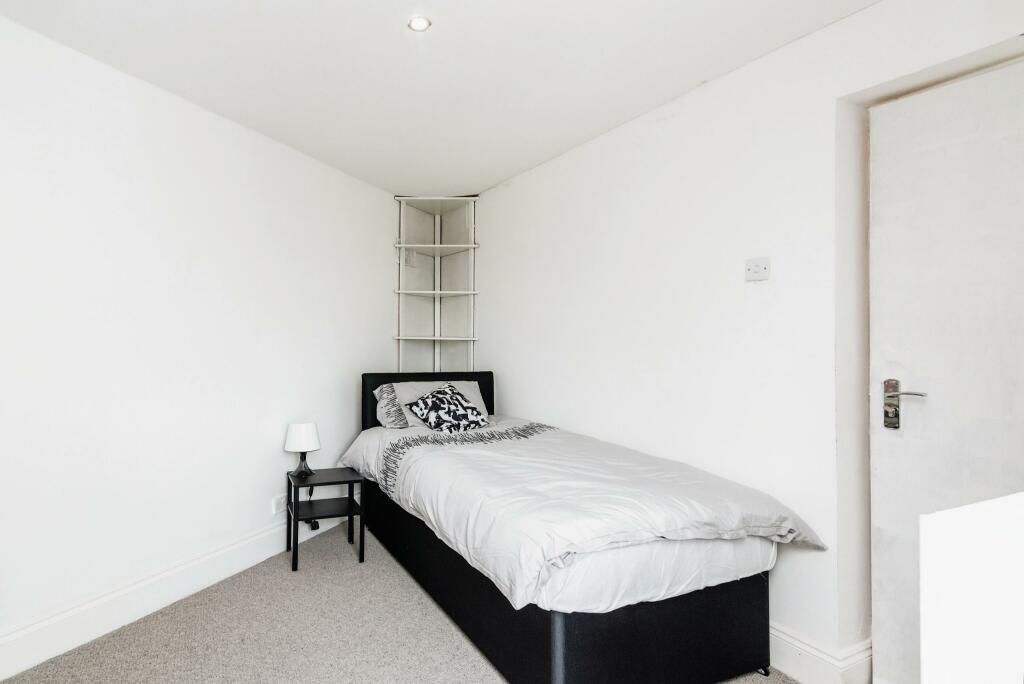 Additional property image - Pool Lane, Oldbury, B69