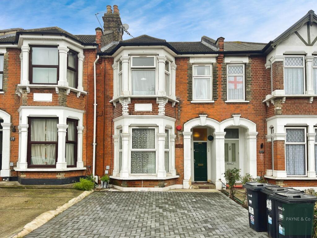 Main image of property: De Vere Gardens, Ilford, IG1