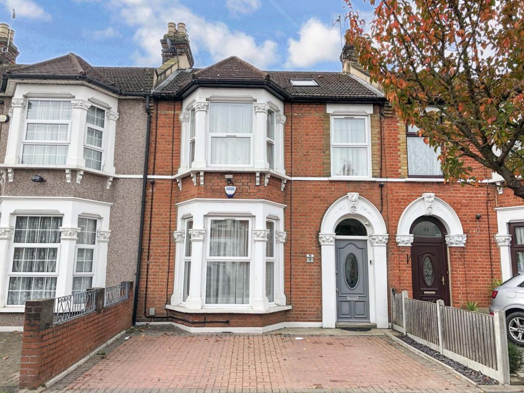 5 bedroom terraced house for sale in Wanstead Park Road, ILFORD, IG1