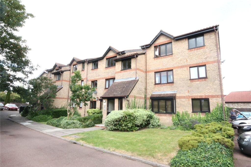 Main image of property: Isabella Close, London, N14