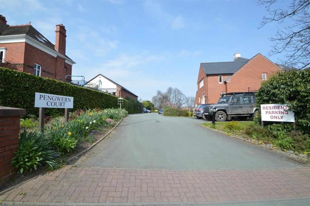 1 bedroom retirement property for sale in Flat 26, Pengwern Court