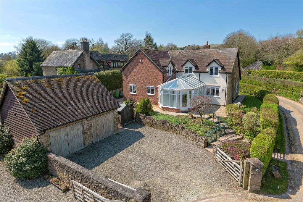 4 bedroom detached house for sale in Ravelston, 7 St. Andrews Close, Hope Bowdler, Church