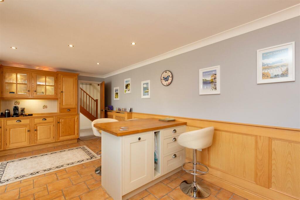 4 bedroom detached house for sale in Ravelston, 7 St. Andrews Close