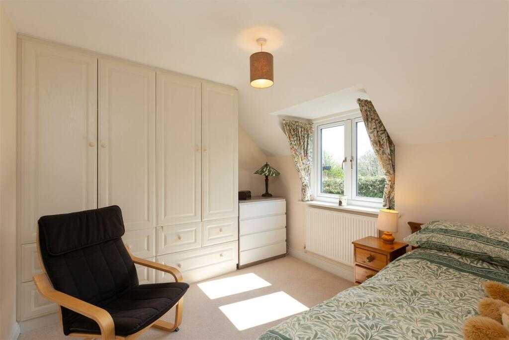 4 bedroom detached house for sale in Ravelston, 7 St. Andrews Close