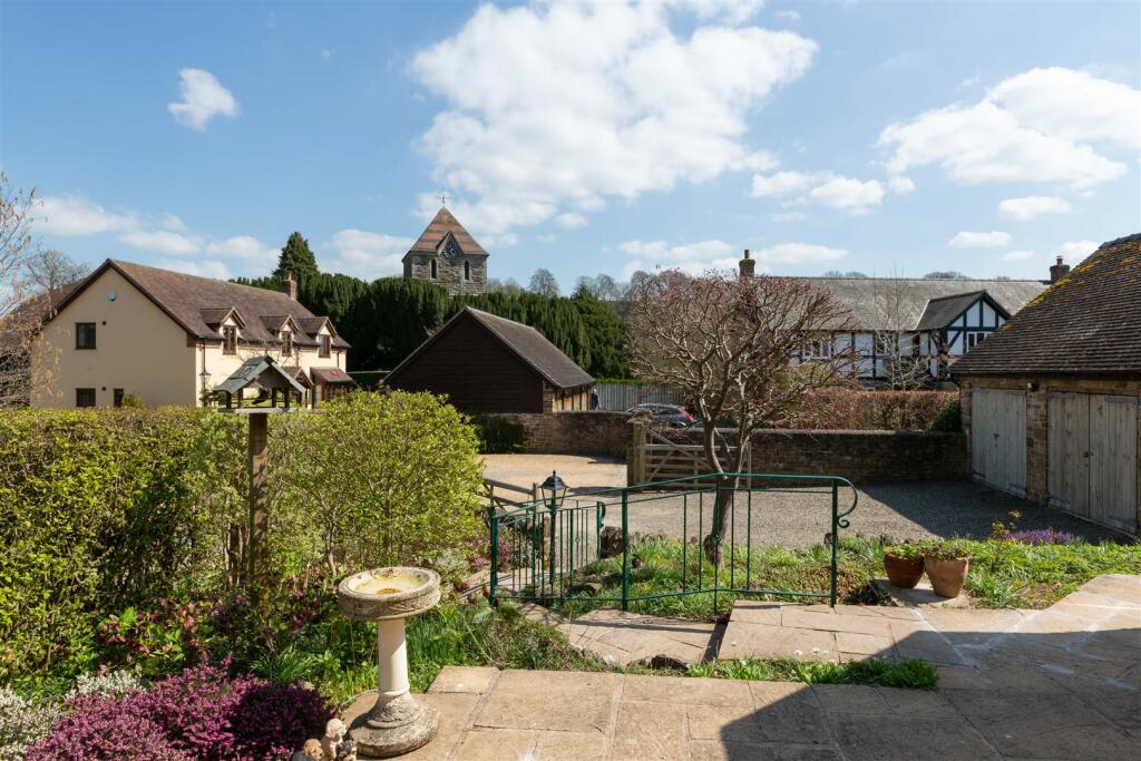 4 bedroom detached house for sale in Ravelston, 7 St. Andrews Close