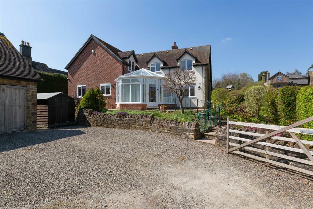 4 bedroom detached house for sale in Ravelston, 7 St. Andrews Close