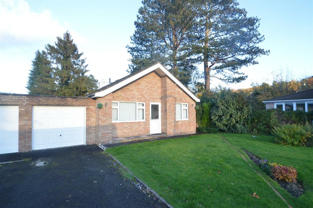 2 bedroom detached bungalow for sale in 48 Stretton Farm Road, Church
